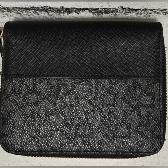 DKNY Wallet Vela Zip Around Wallet ~ NWT - Picture 5 of 9